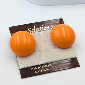 4/24$ 🌻 Vintage retro orange round dome earrings